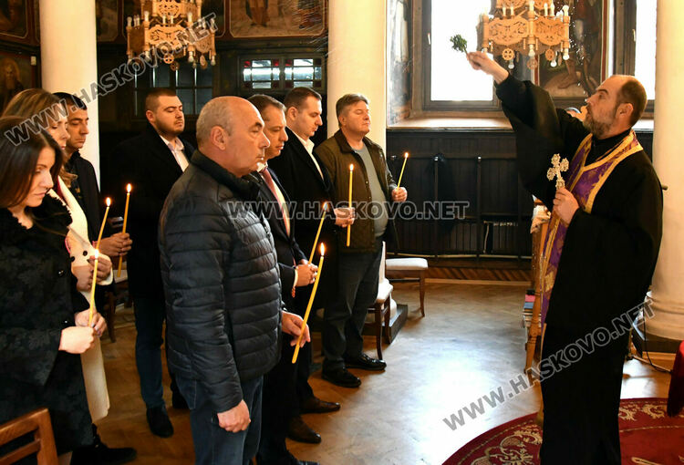  Делян Добрев: ГЕРБ знае как да се справи с инфлацията и обедняването на хората  