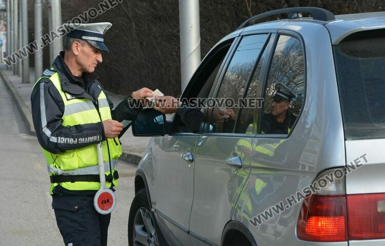 Акция за колани в Хасковско: Глобиха водач при излизане от КАТ
