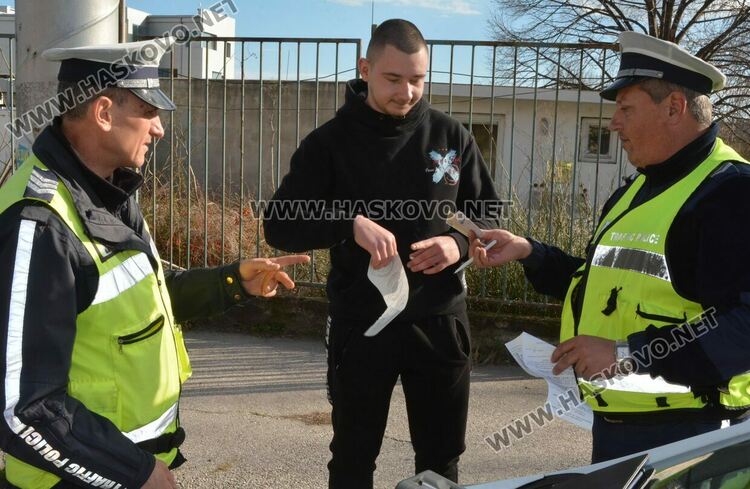 Акция за колани в Хасковско: Глобиха водач при излизане от КАТ