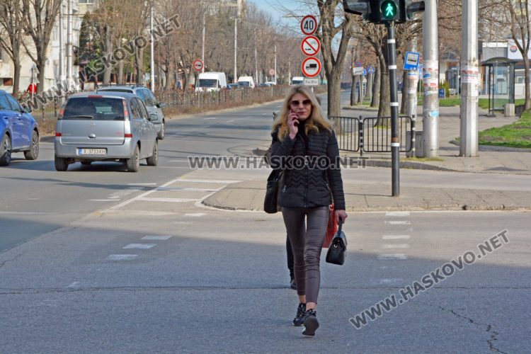 Хасковлия недоволства за брояча на светофара на „Раковки“. Общината: Регулиран е според изискванията 