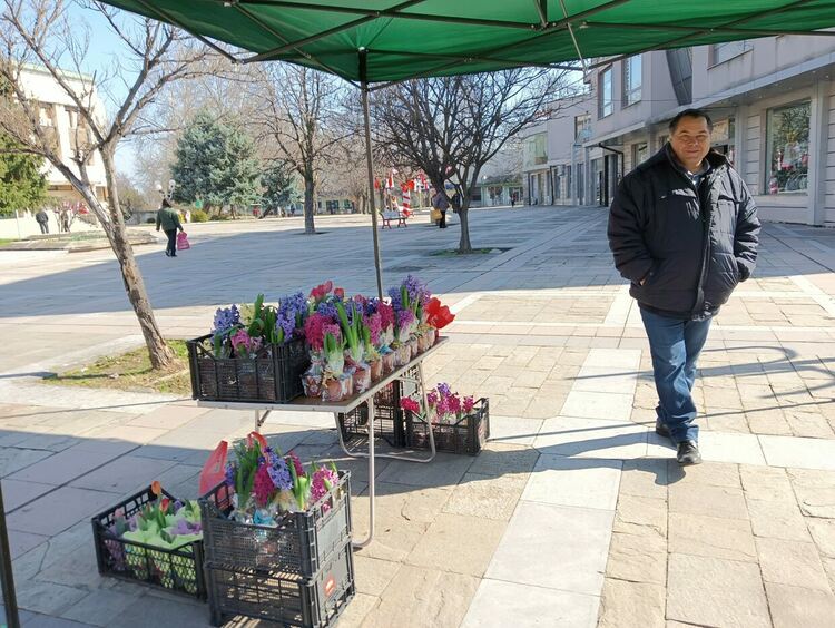 Цветята за 8 март са със старите им цени