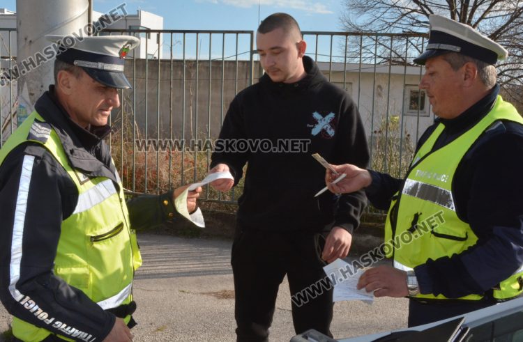 Акция за колани в Хасковско: Глобиха водач при излизане от КАТ