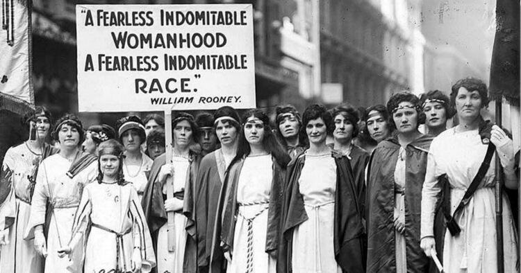 Какво празнуваме на 8 март