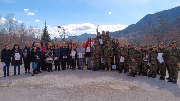 Турнир по стрелба с пистолет се проведе в 101 Алпийски полк