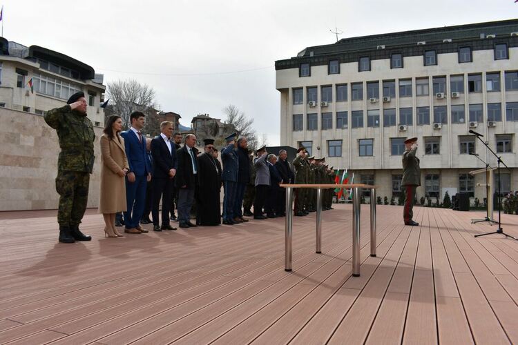 Кметът на Асеновград към военнослужещите: Благодаря Ви, че с достойнство защитавате родината 