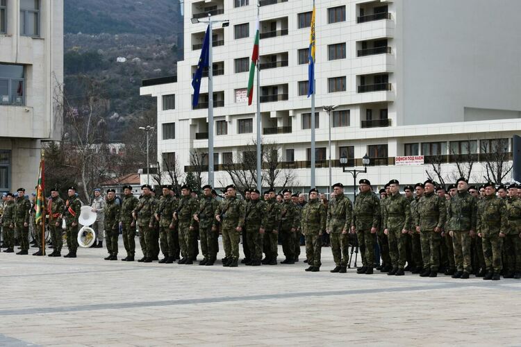 Кметът на Асеновград към военнослужещите: Благодаря Ви, че с достойнство защитавате родината 
