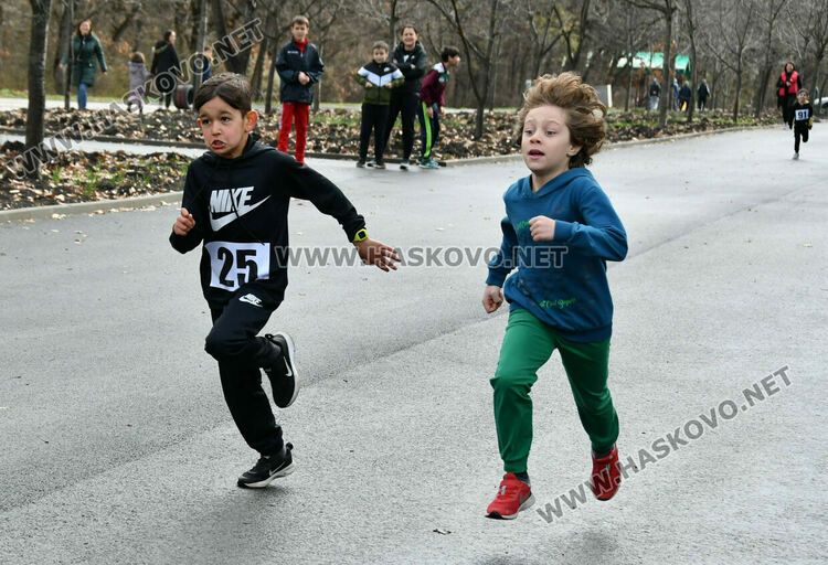 Деца и тийнейджъри се включиха в  традиционния крос „Клокотница“