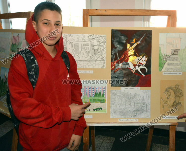 С изложба започна честването на 55 г. от основаването на ПГДС „Цар Иван Асен II“