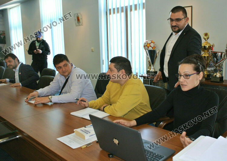 27 души са подали до момента заявление за гласуване в подвижна секция в Хасково