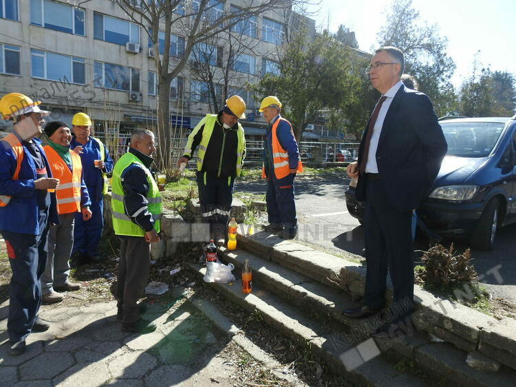 Община Кърджали решава окончателно проблема с местата в ясли и детски градини,гарантирано  е и едносменното обучение в училищата