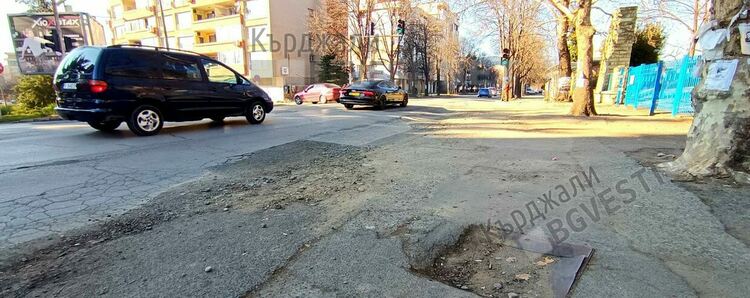 Ремонтират бул."Беломорски" до края на годината