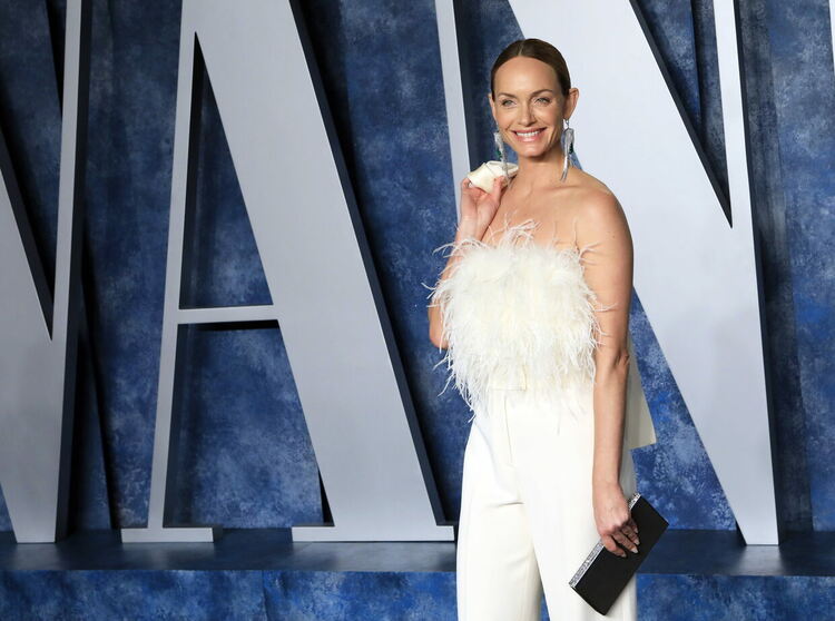 Amber Valletta