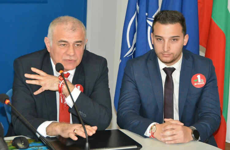 БСП продължава с безкомпромисна политика в социалната сфера и с нетърпимост към изтичането на обществени средства