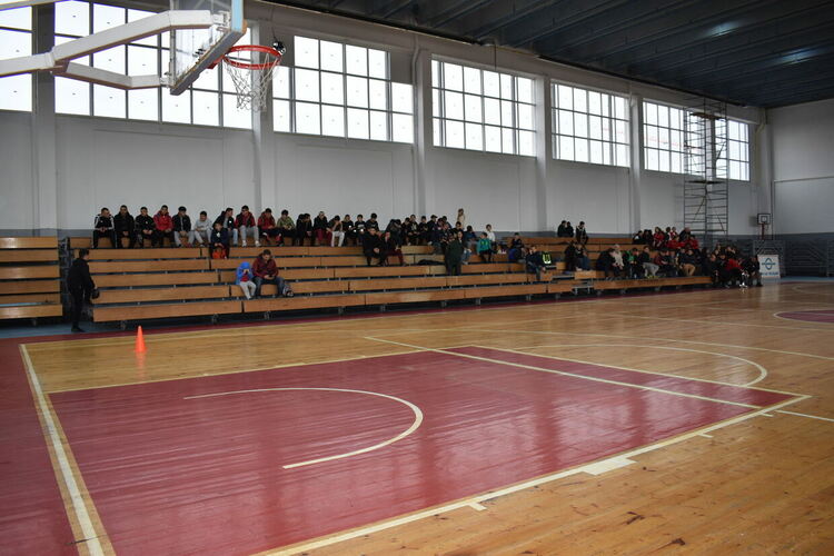 Приключи ремонтът на Спортна зала "Асеновец" (снимки)