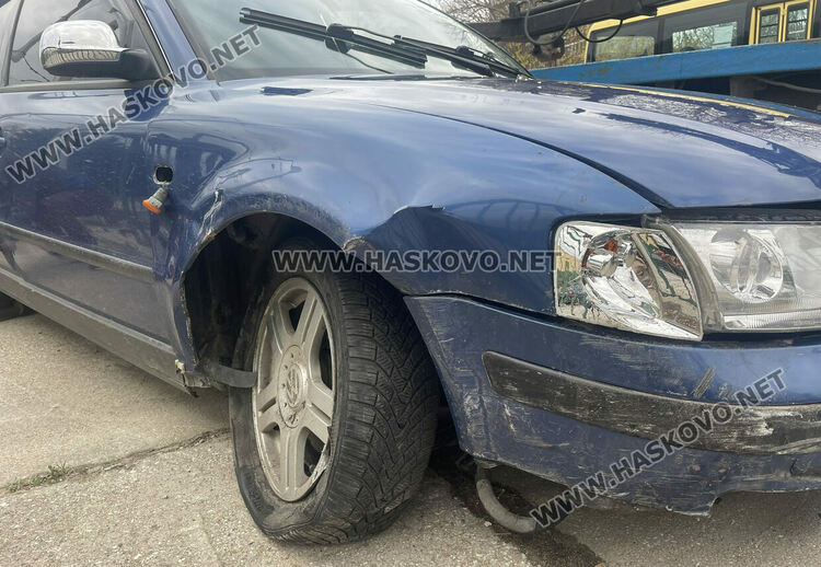 Шофьор на Фолксваген избяга след катастрофа в Хасково