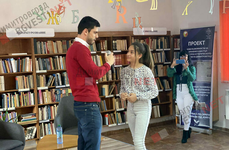 Милен Хальов представи своето отроче супергерой Кало в Димитровград