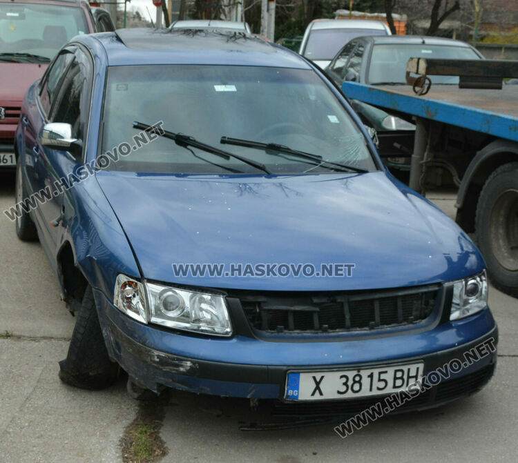Шофьор на Фолксваген избяга след катастрофа в Хасково