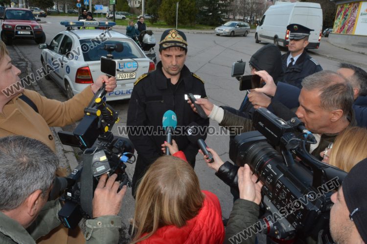 Полицейска акция в региона на Хасково за дрога и изборна търговия: има задържани