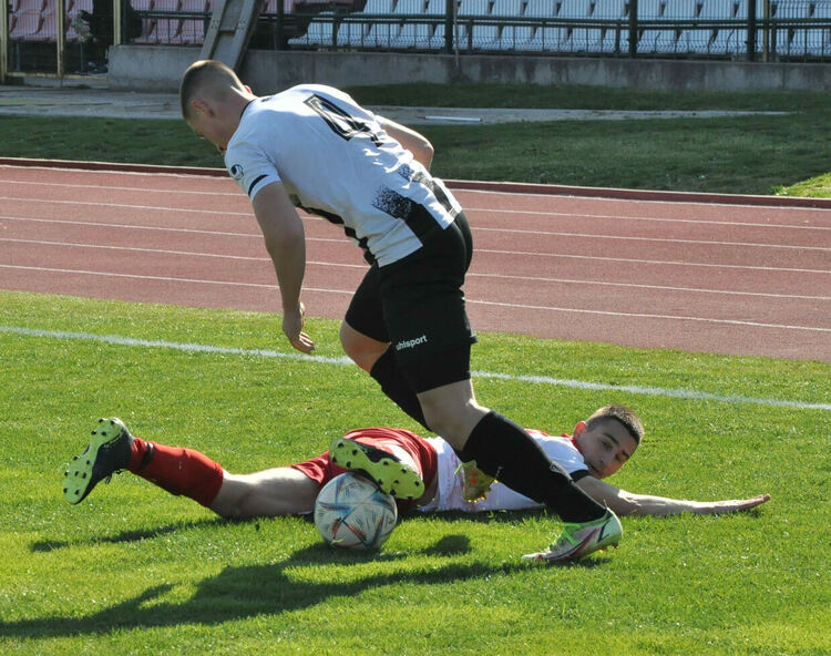 „Саяна Хасково“ надигра „Локомотив“-Пловдив"2 