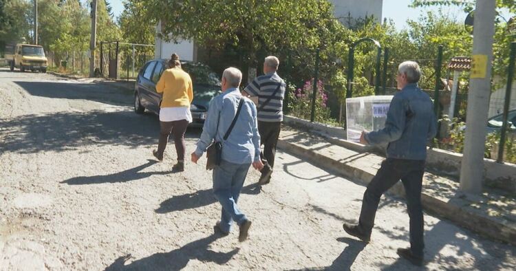   РИК в Кърджали се опитва да ограничи епидемията от „трайна неподвижност”, допуснати са само 39 подвижни секции