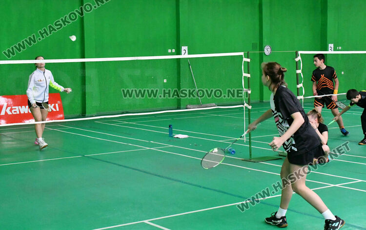  Хасково домакинства на кръг от  бадминтон веригата „Млади таланти“