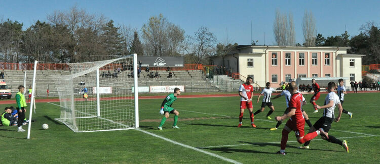 „Саяна Хасково“ надигра „Локомотив“-Пловдив"2 