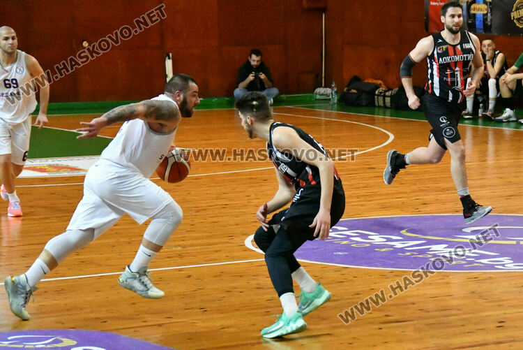 Баскетболистите на Хасково с убедителна победа над “Локомотив”