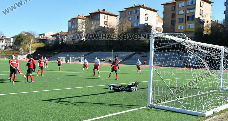 ФК „Хасково 1922“ разгроми „Сакарски спортист“ с 8:0 