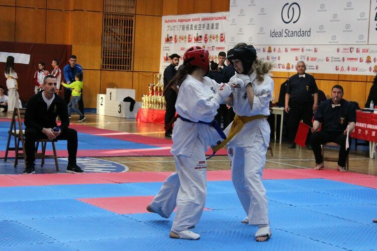 СК "Хамон" - Асеновград с четири медала от престижно състезание 