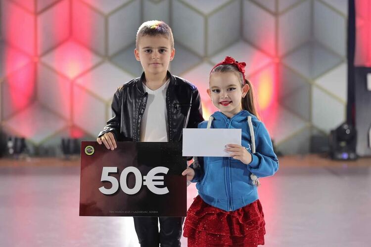 „Галаксико“ се завърна с куп медали от международна танцова надпревара