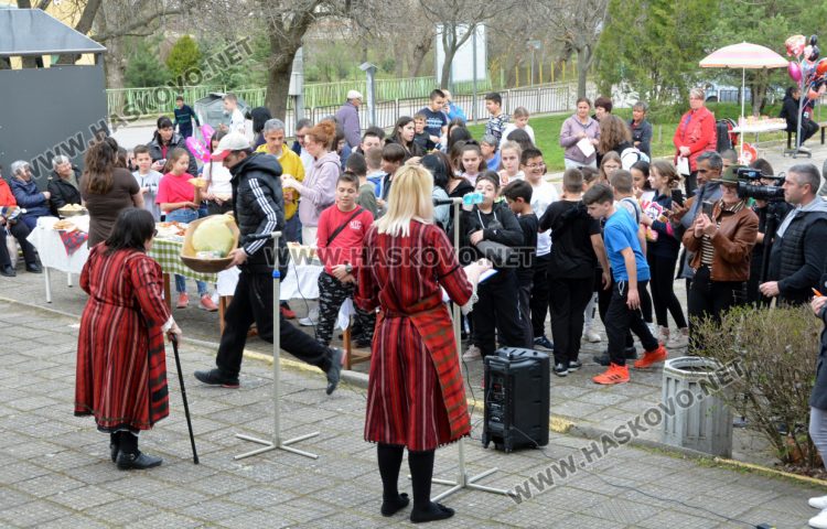 12-годишен меси мекици по мерак за кулинарния фестивал в с. Въгларово