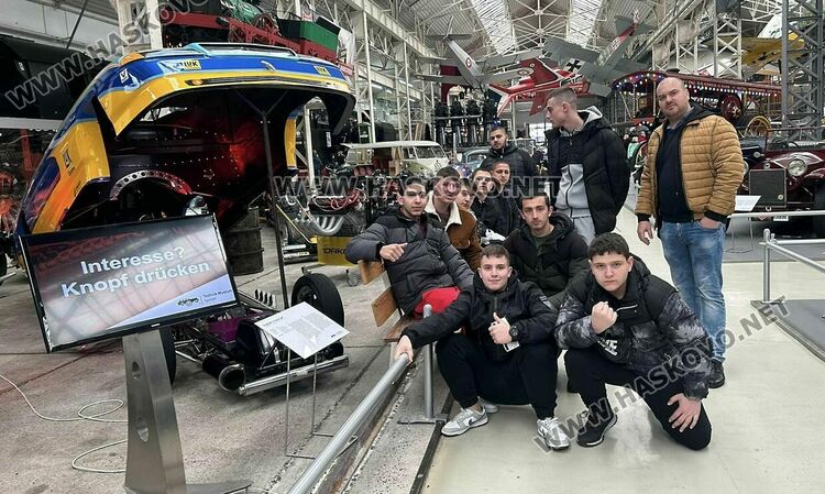 Ученици от Гимназията по транспорт и аграрни технологии майсторят аквапонна система с връстници от Германия и Чехия