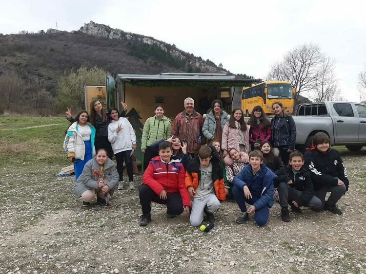 Петокласници участваха в еко урок край Асеновград (снимки)