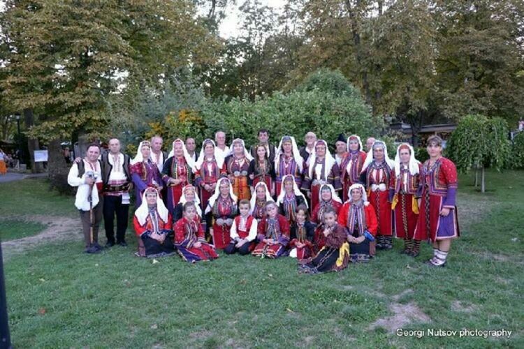 Ансамбълът за автентичен фолклор „Изворче” чества тридесетгодишен юбилей