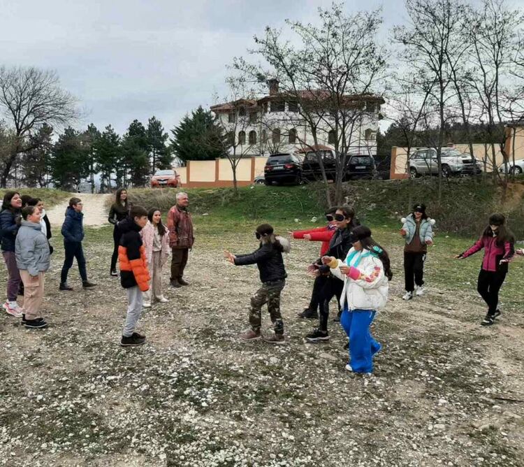Петокласници участваха в еко урок край Асеновград (снимки)