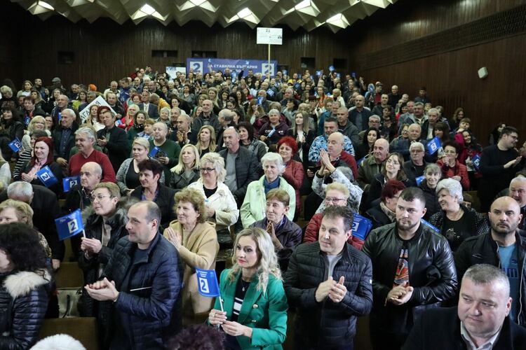 Бойко Борисов: Защо го спряха? Ние ще възстановим най-социалната програма