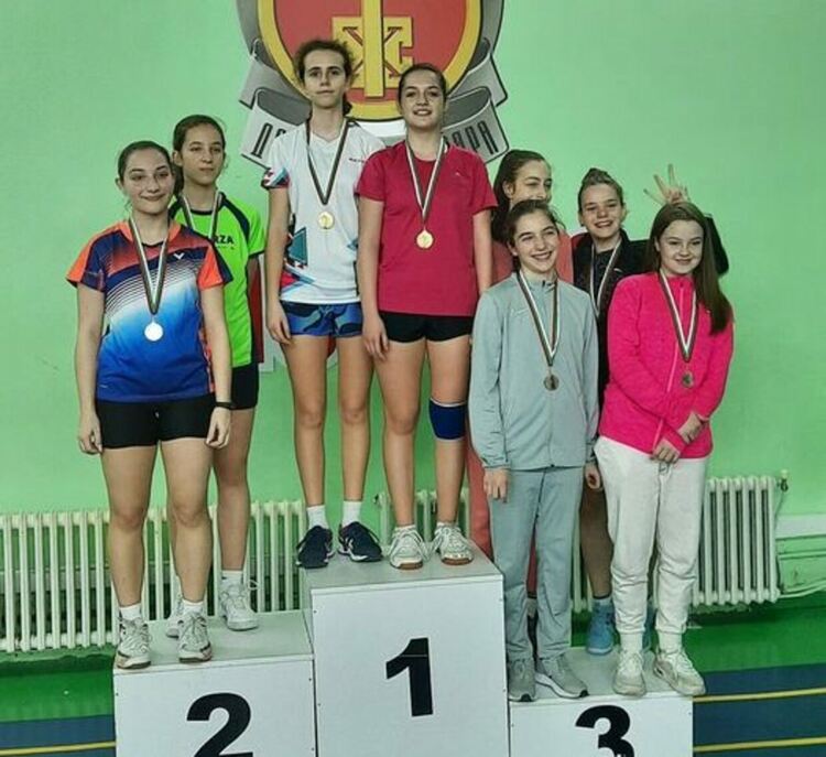 Млади таланти дадоха заявка да станат звезди в бадминтона