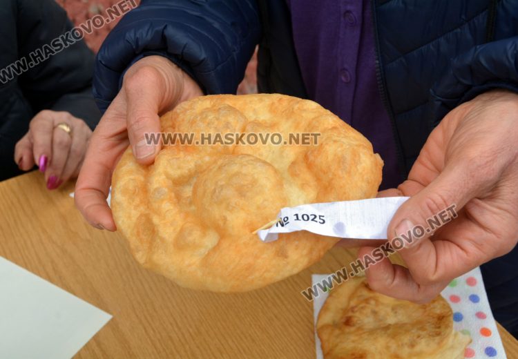 12-годишен меси мекици по мерак за кулинарния фестивал в с. Въгларово