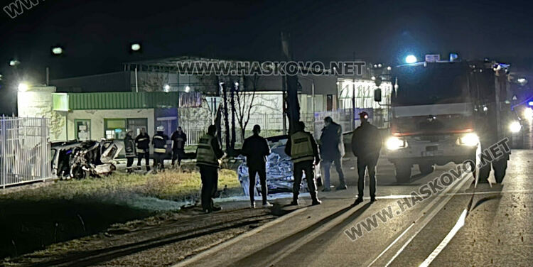 С опасност за живота е 23-годишен след катастрофата, задържаха виновния водач