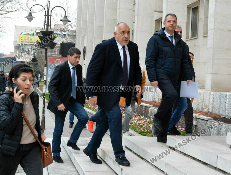 ГЕРБ: Ще възстановим санирането както беше - безплатно и ще направим околовръстното на Хасково