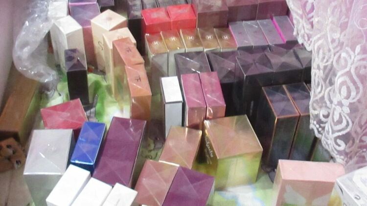 Шарлатанин-гастрольор мами ардинки с парфюми-менте