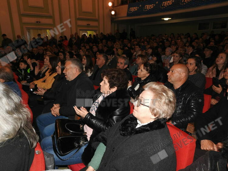 Борисов в Кърджали:Да пазим етническата толерантност като зеницата на окото си!