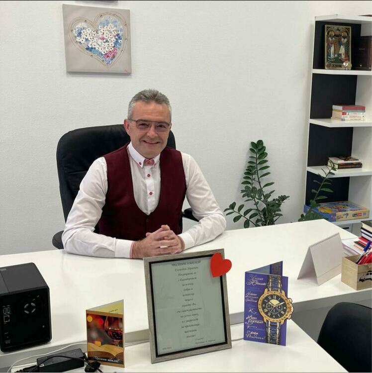 Чавдар Здравчев става член на Комисията заиновативните училища в България