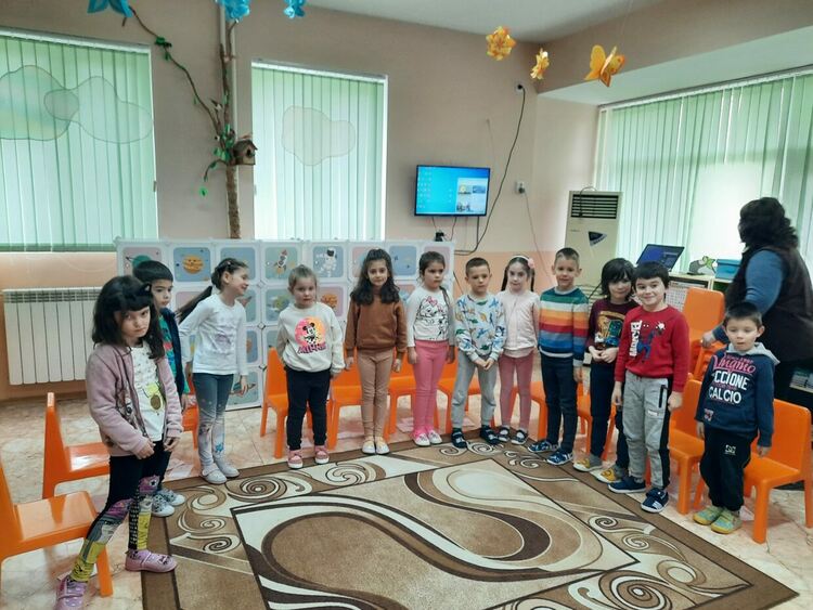 Настоящи и бъдещи Алековци заедно