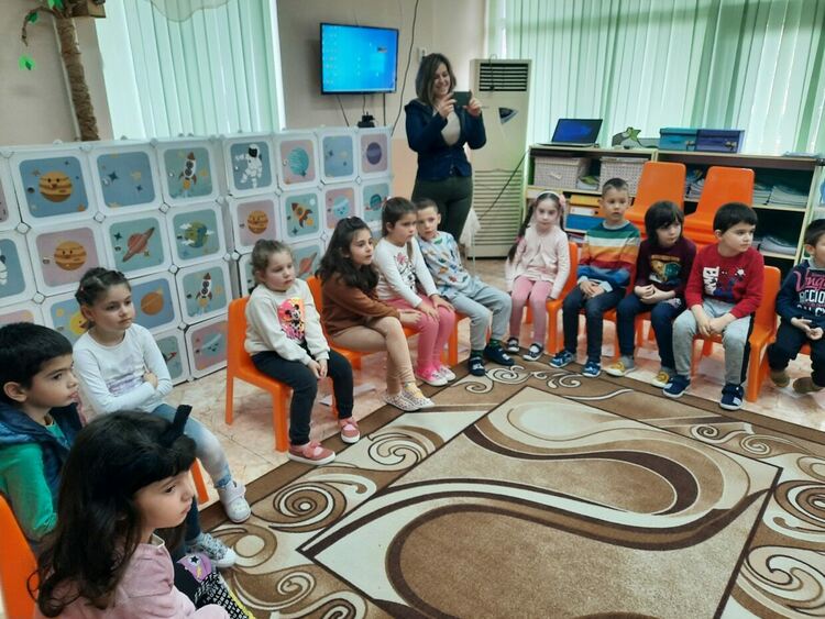 Настоящи и бъдещи Алековци заедно