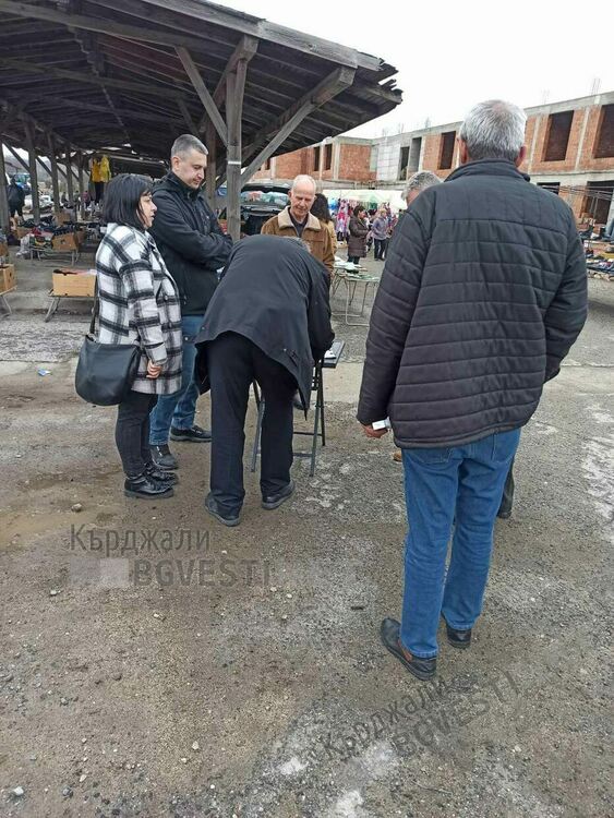 Жители на Кирково към ПП”Възраждане”:Запазете българския лев!