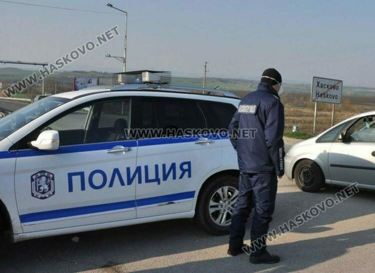 Задигнаха телевизор и приемници от къща, задържаха дрогиран водач