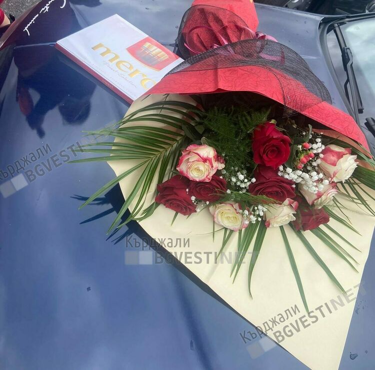 Вълнуваща покана за абитуриентски бал получи класна от "Майстора"