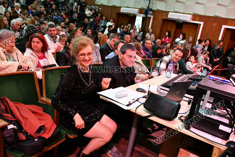 Ансамбъл „Златна Тракия“ с юбилеен концерт в Хасково