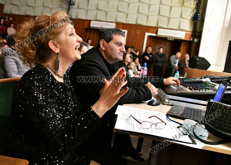 Ансамбъл „Златна Тракия“ с юбилеен концерт в Хасково